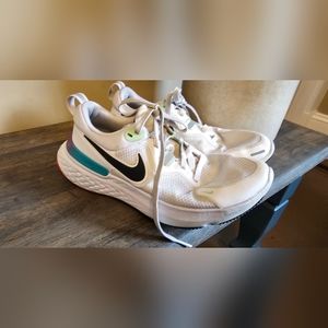 Nike react sneakers